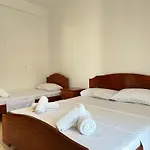 Appartement 44 *