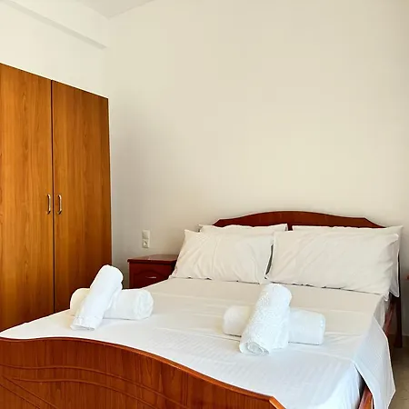 44 * Sarandë
